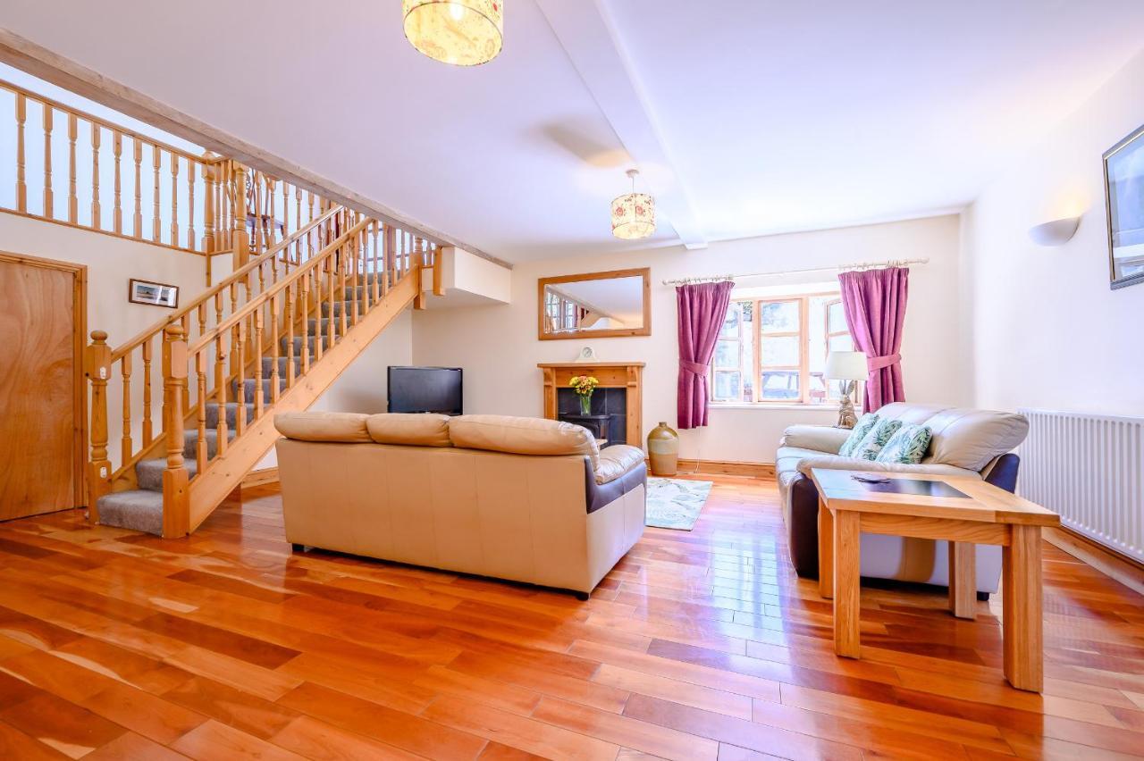 Tower Cottage Милом Экстерьер фото