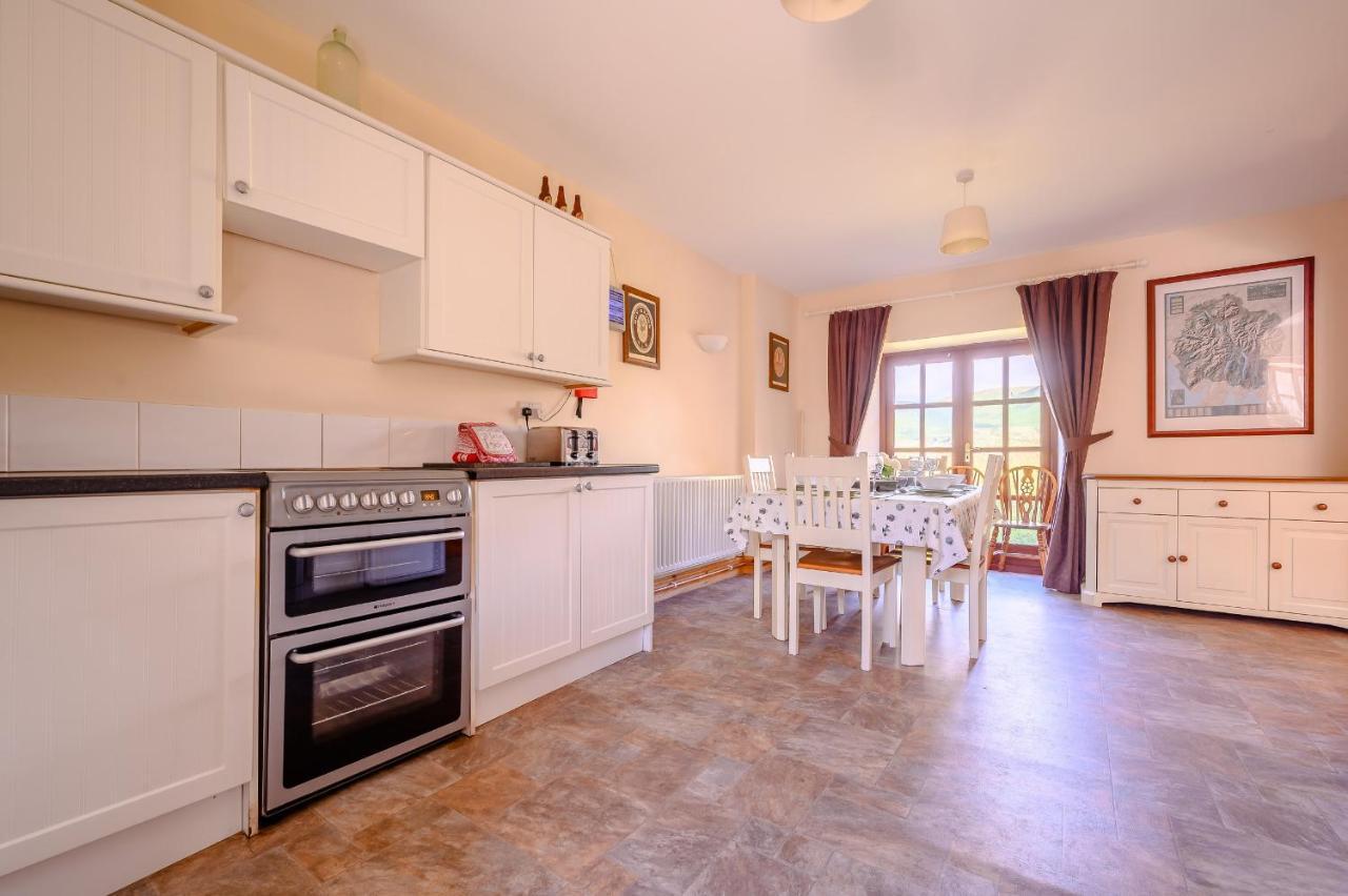 Tower Cottage Милом Экстерьер фото