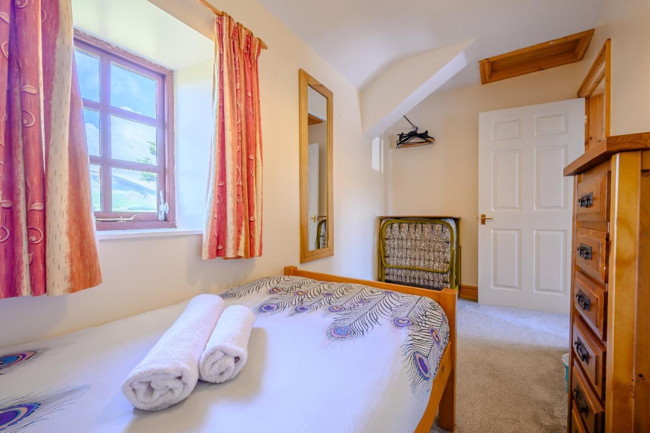 Tower Cottage Милом Экстерьер фото
