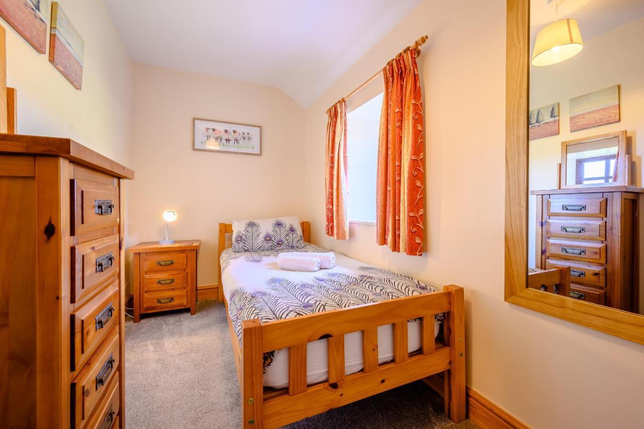 Tower Cottage Милом Экстерьер фото