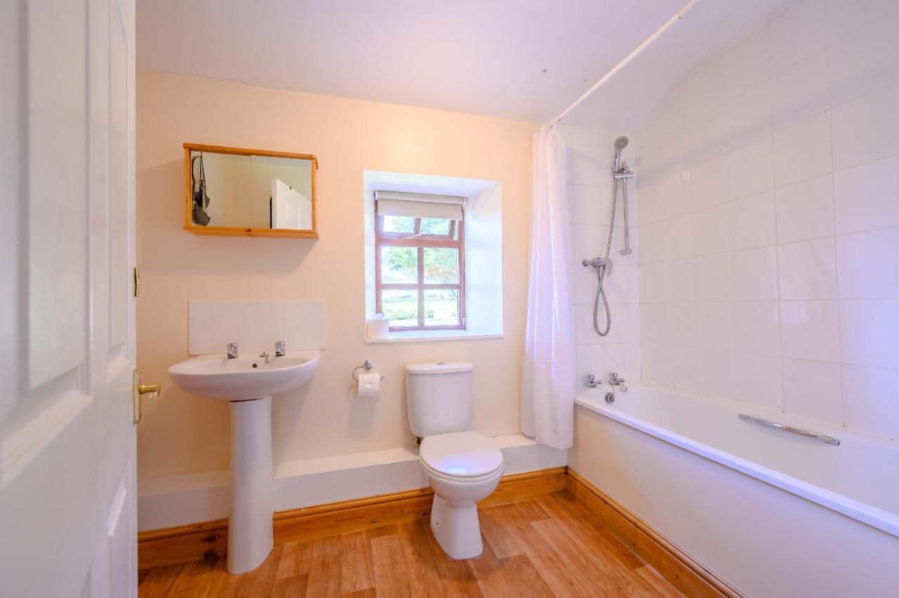 Tower Cottage Милом Экстерьер фото